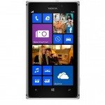 Nokia Lumia 925 muss per Qi-Ladecover nachgerüstet werden